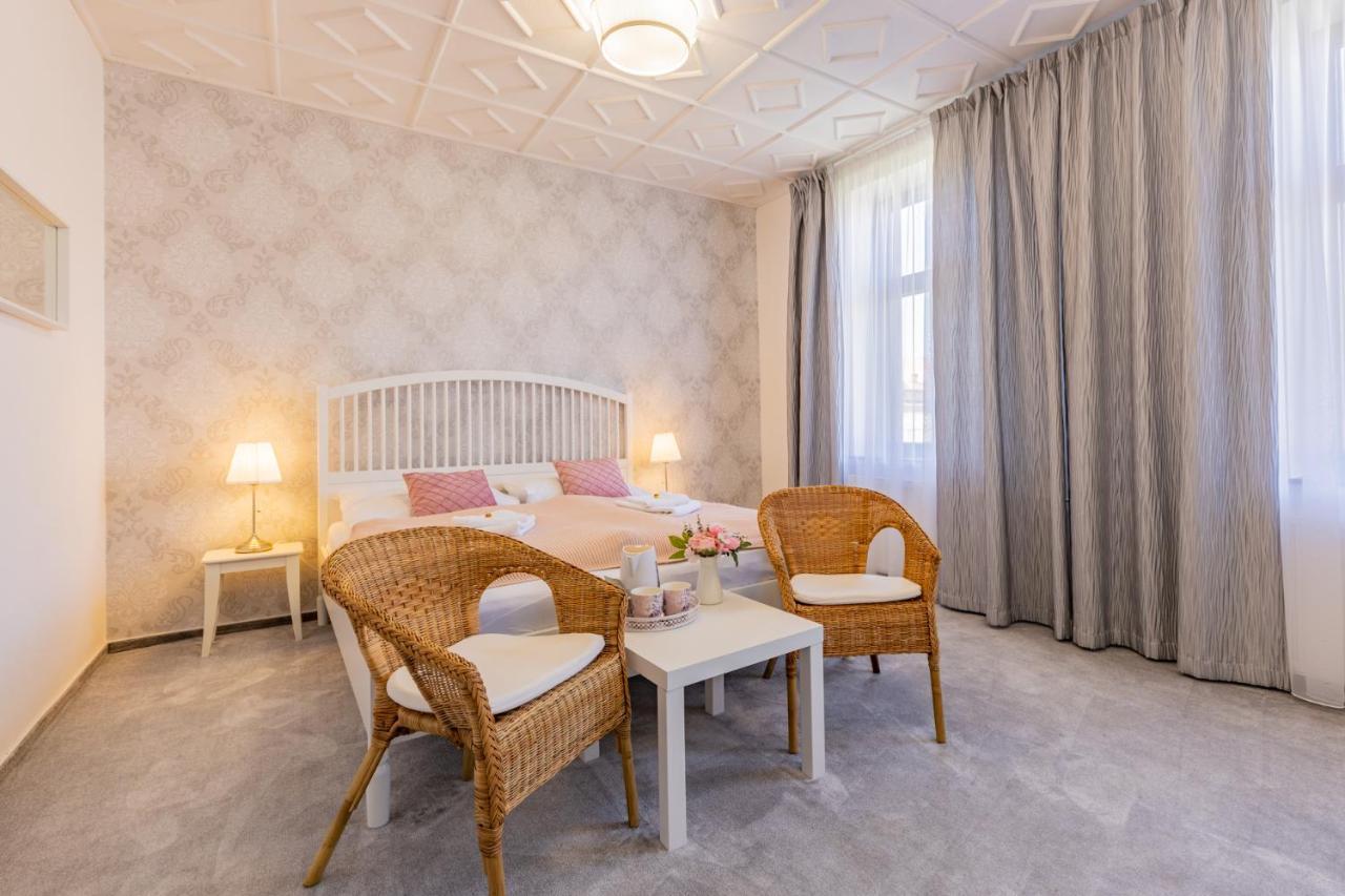 Hotel Amadeus Ceske Budejovice Exterior photo